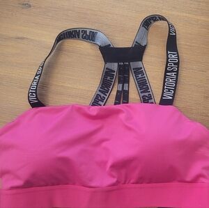 NWOT Pink Victoria Secret Sport Sports Bra size Medium